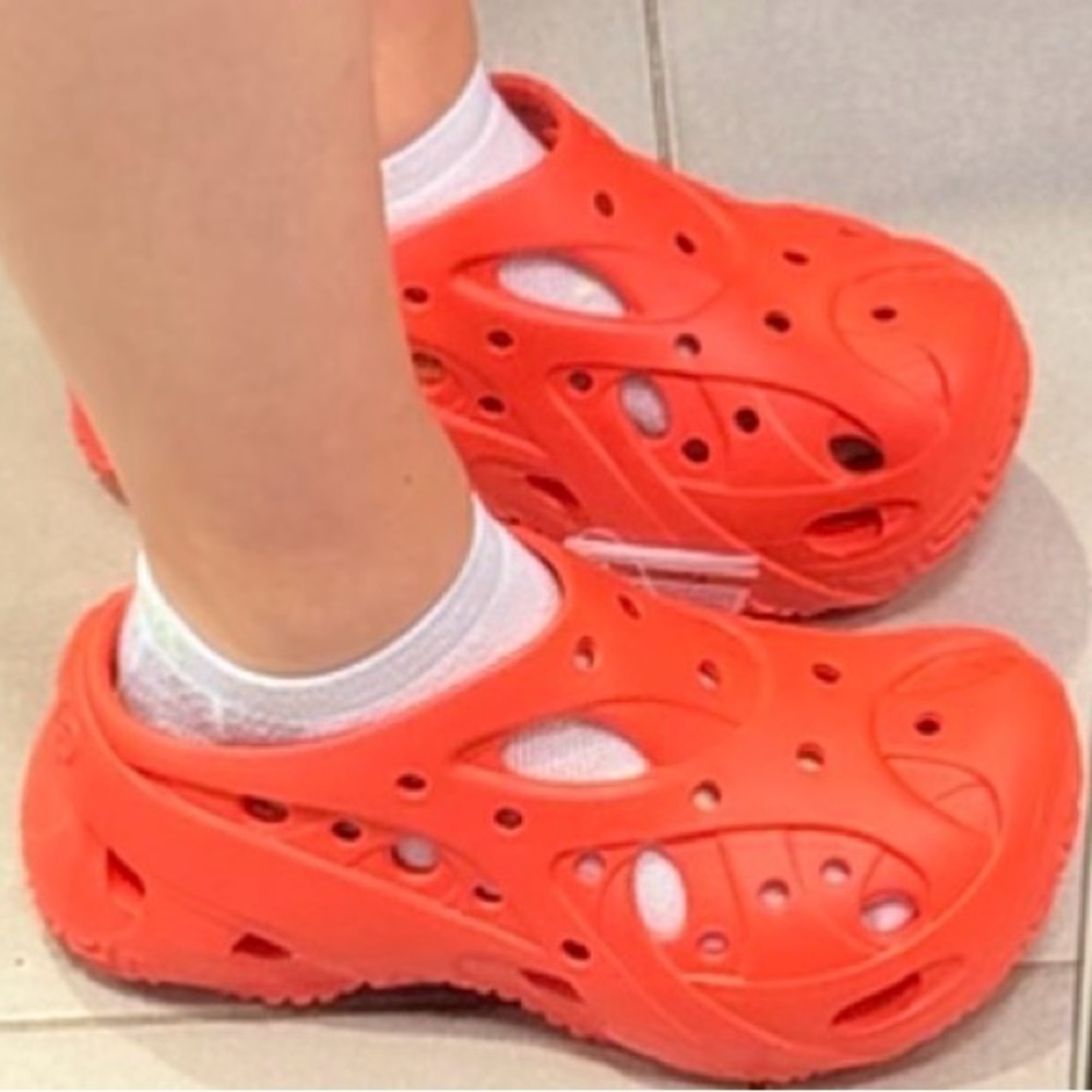 ✨Host pick✨CROCS CAGED Woman Comfortable Clogs